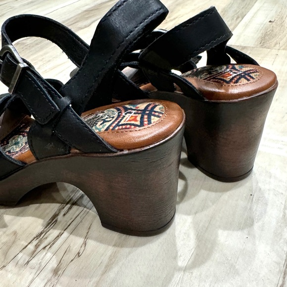 b.o.c. Alisha Sandals black vegan leather strappy heels chunky block womens BORN - Picture 5 of 12